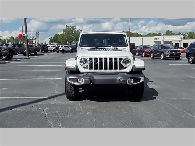 2025 Jeep Wrangler 4-Door Sahara 4x4