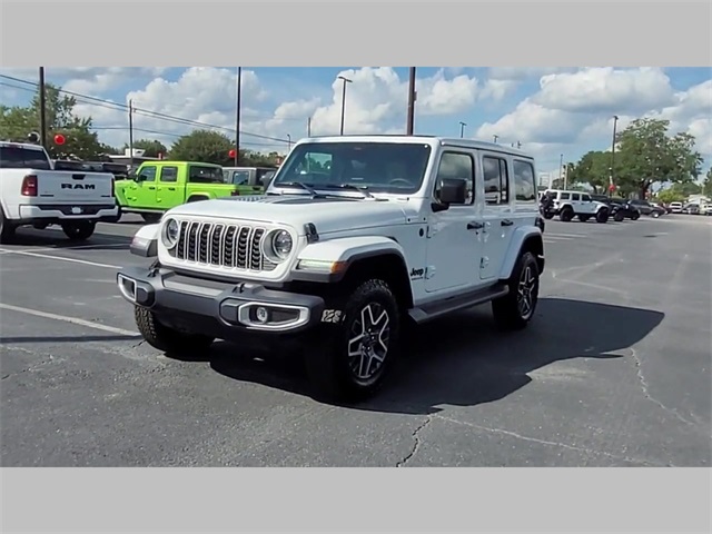 2025 Jeep Wrangler 4-Door Sahara 4x4