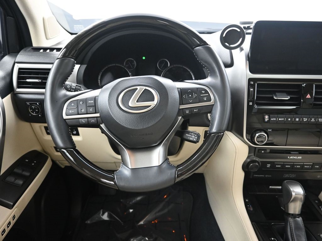 2023 Lexus GX 460 photo 4