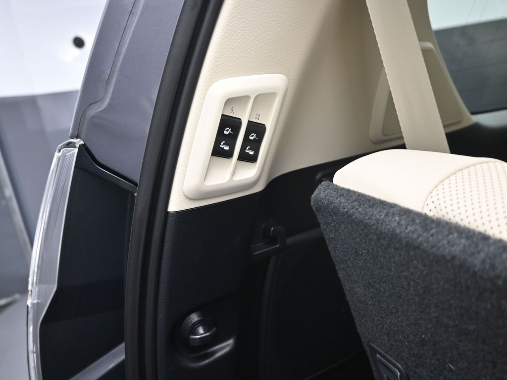 2023 Lexus GX 460 photo 11