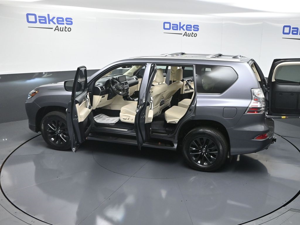 2023 Lexus GX 460 photo 33