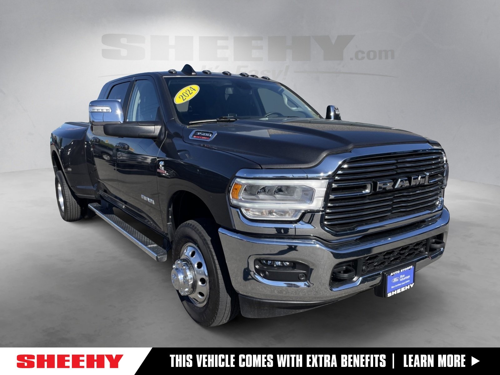 2024 RAM Ram 3500 Pickup Laramie's photo