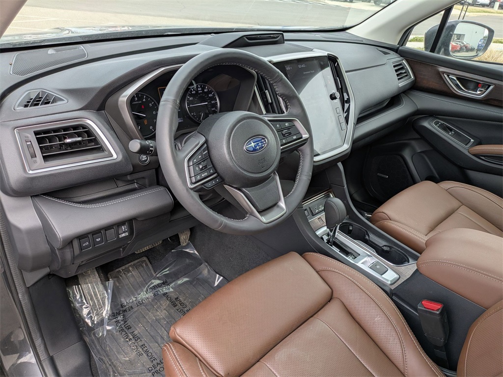 2024 Subaru Ascent Touring photo 9
