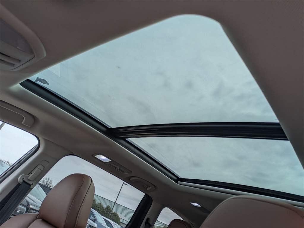2024 Subaru Ascent Touring photo 18