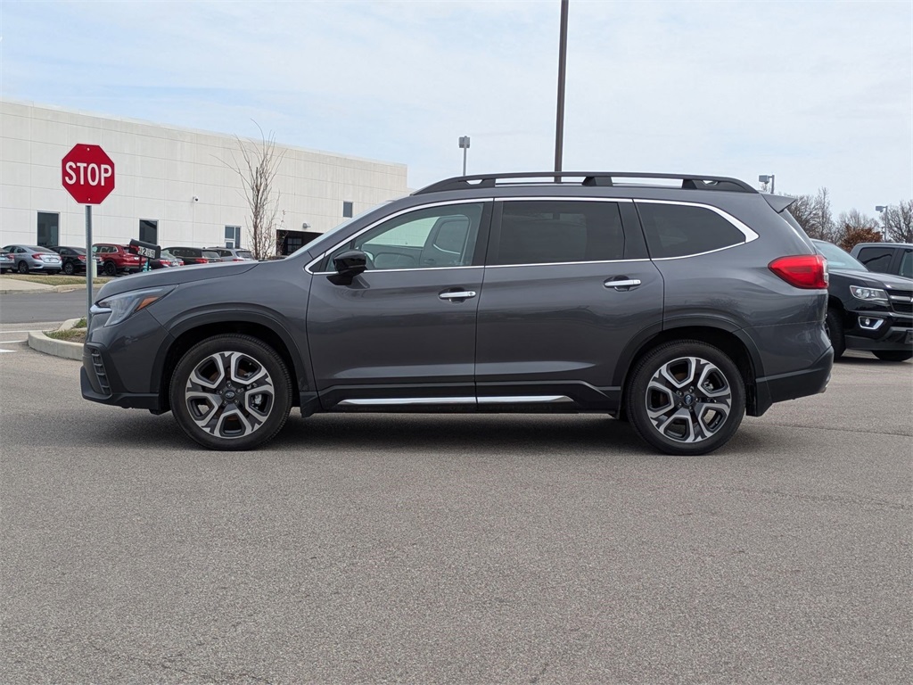 2024 Subaru Ascent Touring photo 3