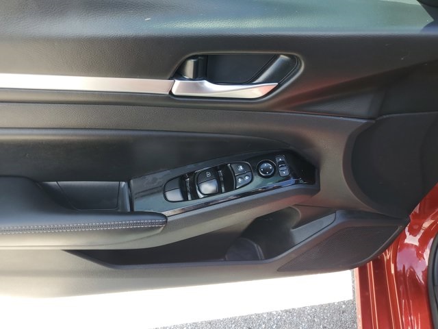 2023 Scarlet Ember Tintcoat Nissan Altima 2.5 SV FWD Sedan