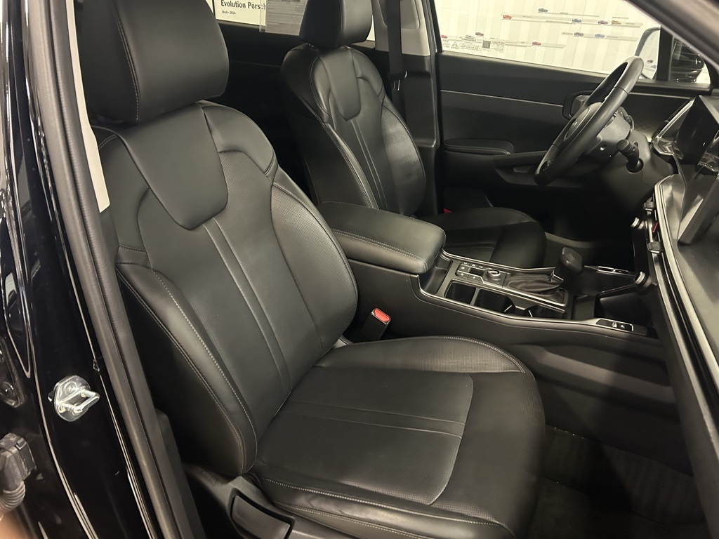 used 2024 Kia Sorento car, priced at $27,749