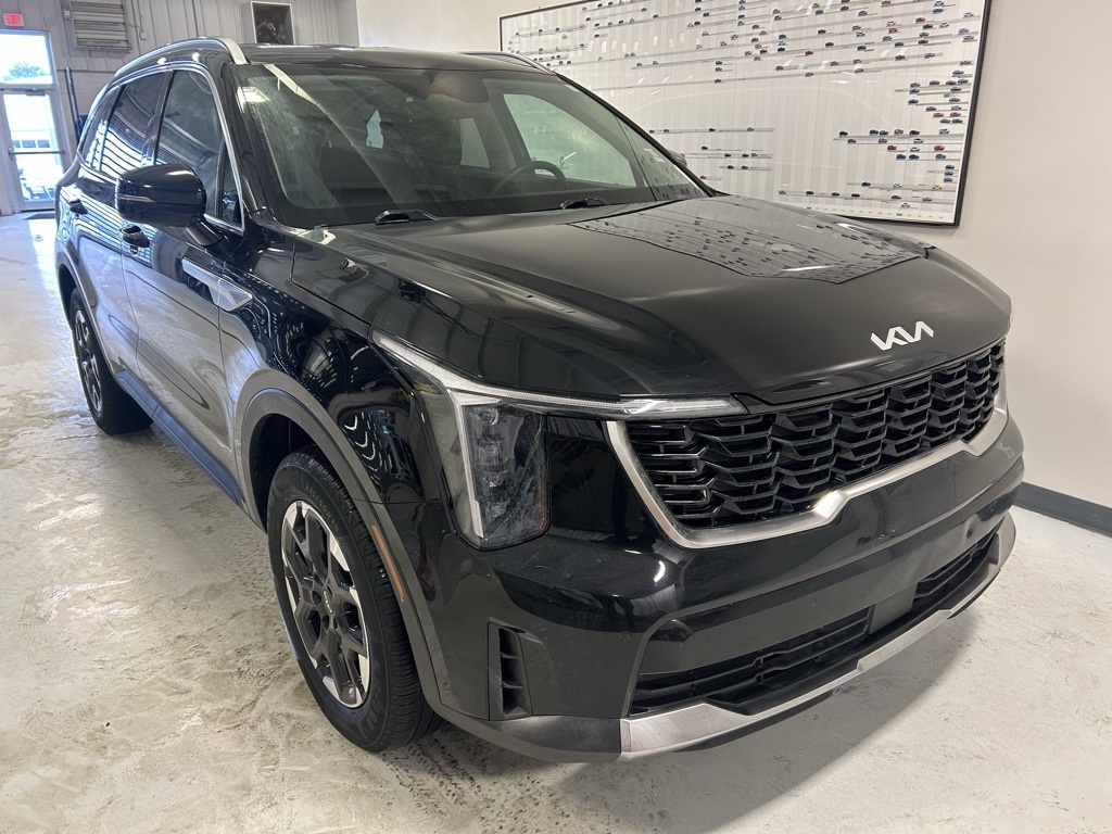 used 2024 Kia Sorento car, priced at $27,749