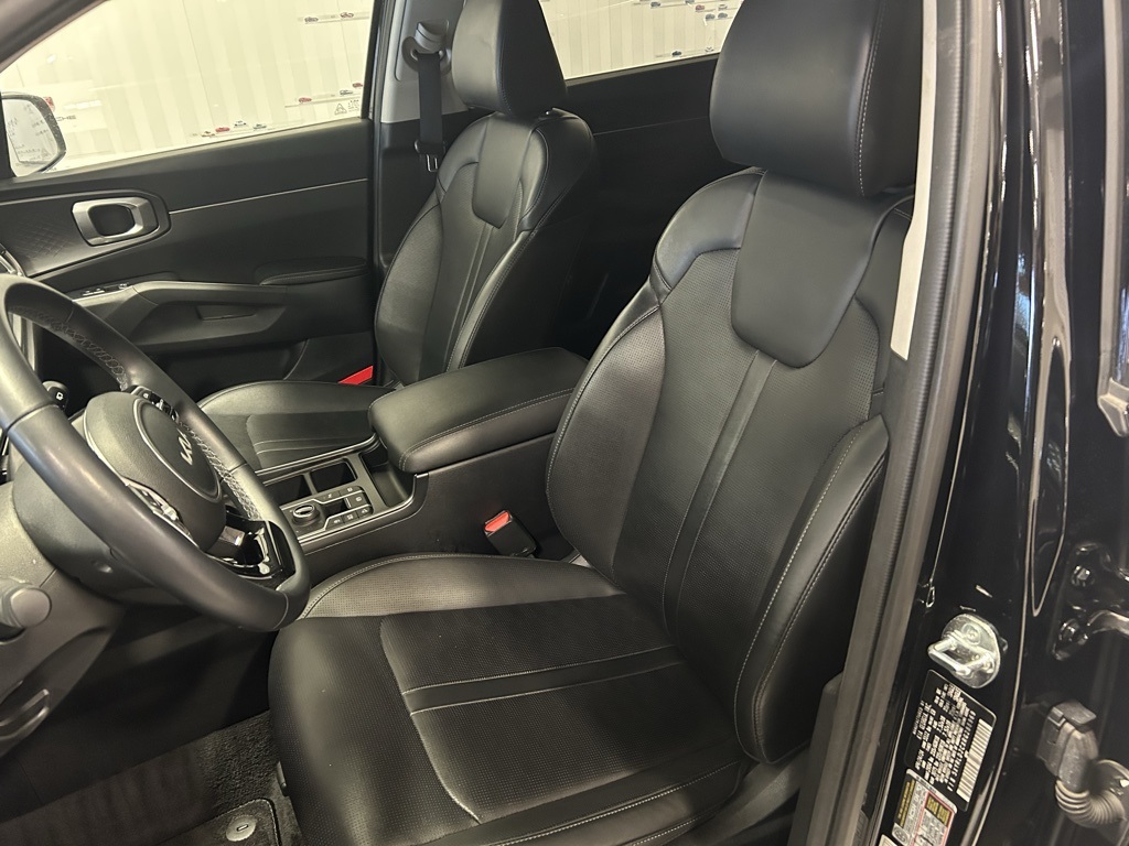 used 2024 Kia Sorento car, priced at $27,749