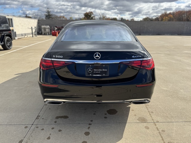 2026 Mercedes Benz S 500 4MATIC photo 4