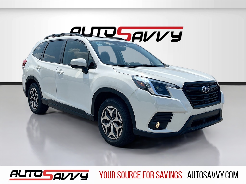 2023 Subaru Forester Touring photo 3