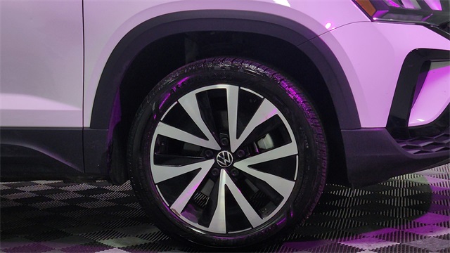 2024 Volkswagen Taos 1.5T SE FWD 2024 Volkswagen Taos 1.5T SE FWD