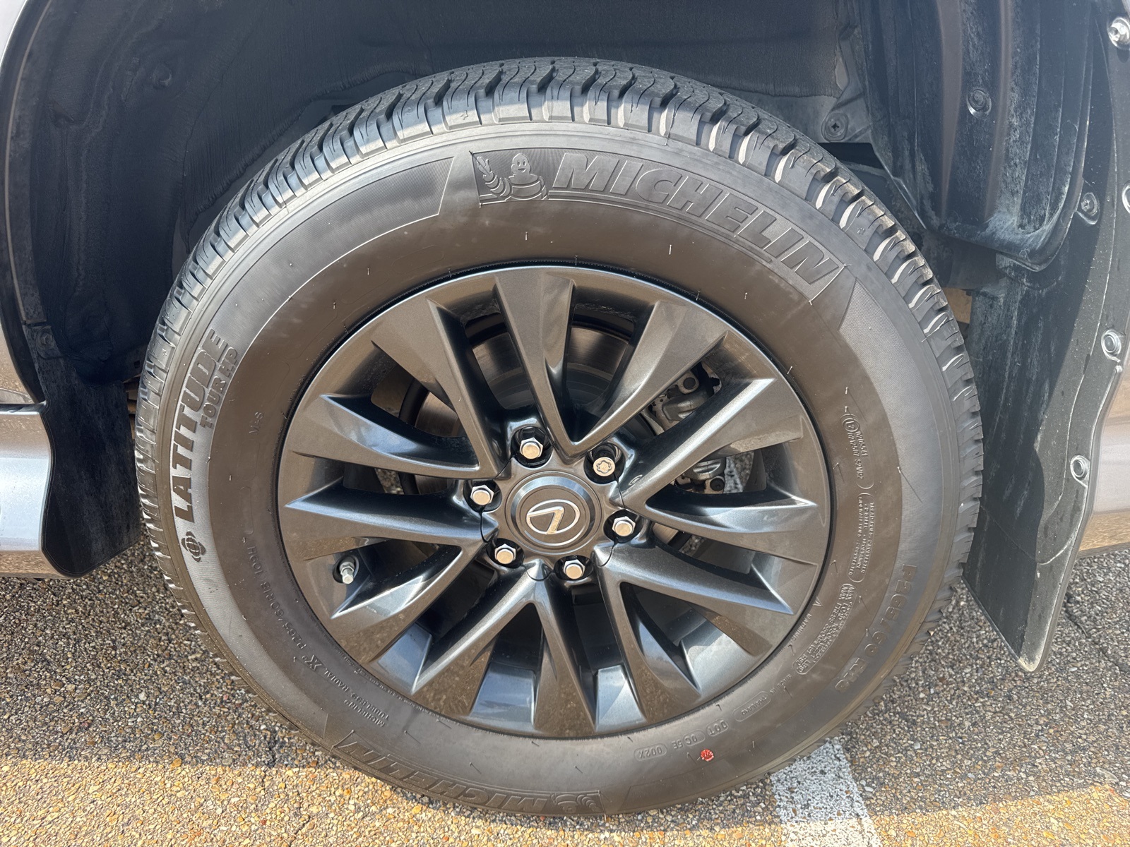 2023 Lexus GX 460 Premium photo 11