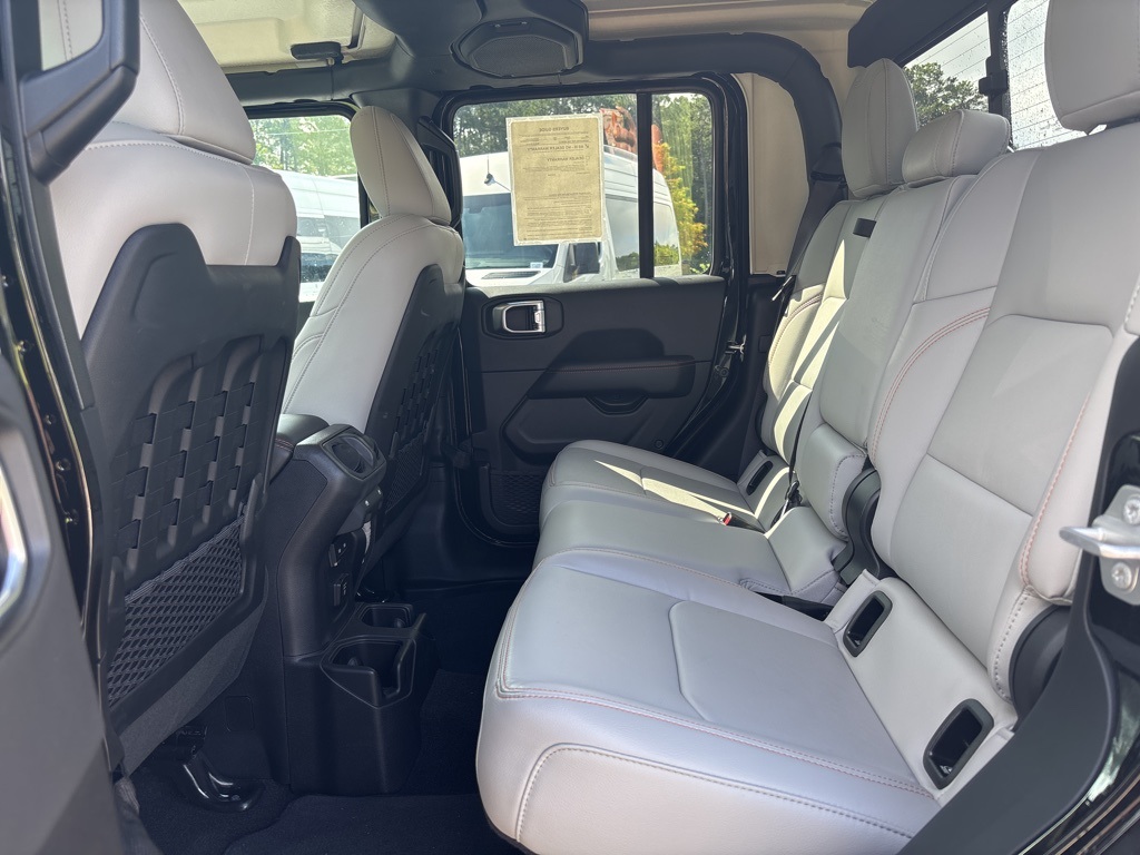 Used 2023 Jeep Gladiator Crew Cab 4x4 Pickup for sale #MV1471B - photo 23