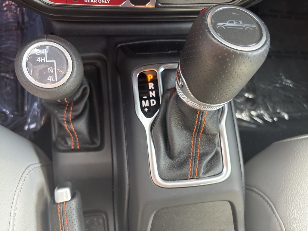 Used 2023 Jeep Gladiator Crew Cab 4x4 Pickup for sale #MV1471B - photo 38