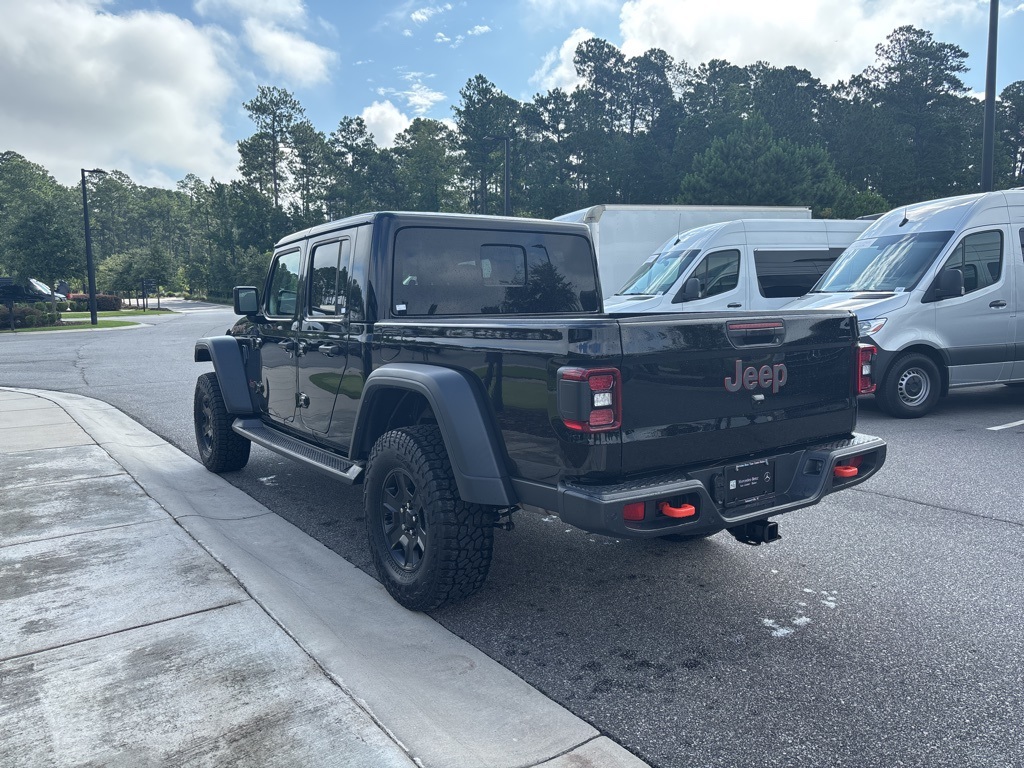 Used 2023 Jeep Gladiator Crew Cab 4x4 Pickup for sale #MV1471B - photo 5