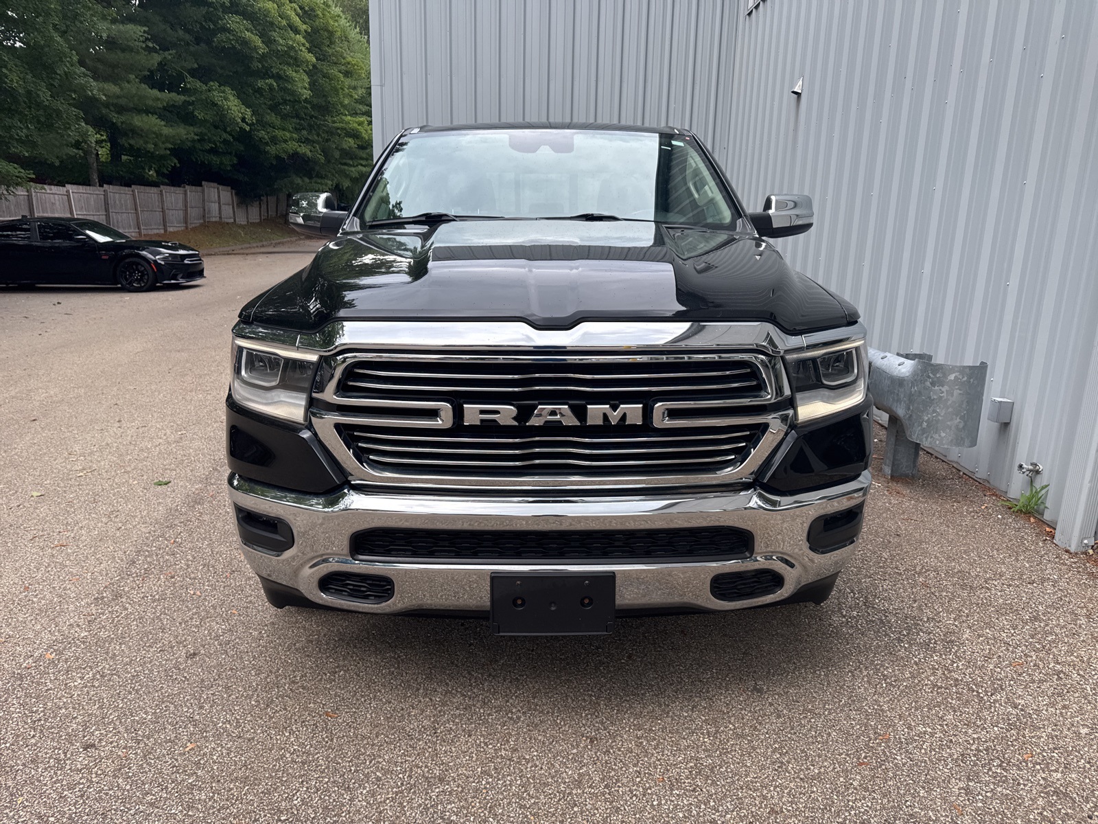 2022 Diamond Black Crystal Pearlcoat Ram 1500 Laramie 4X4 Truck