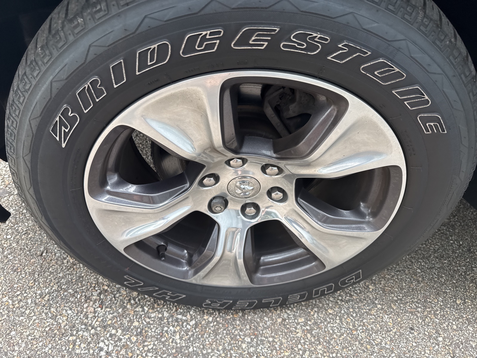 2022 Diamond Black Crystal Pearlcoat Ram 1500 Laramie 4X4 Truck