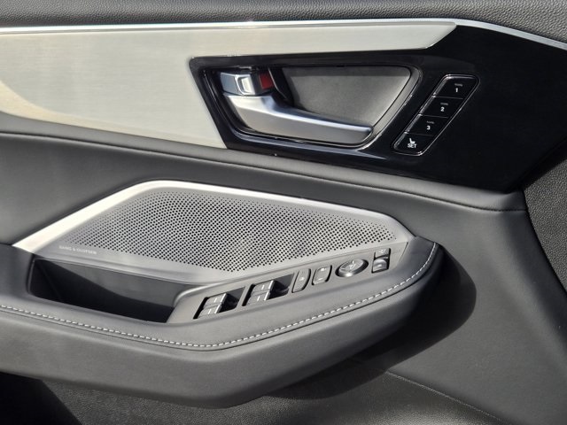 used 2026 Acura MDX car, priced at $50,800