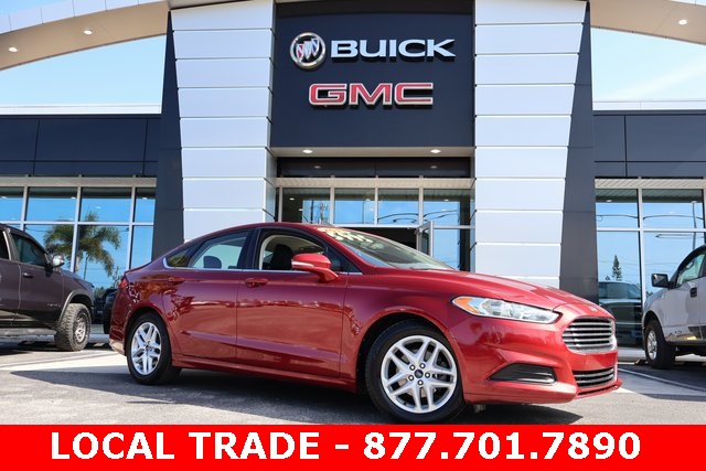 2013 Ford Fusion SE's photo