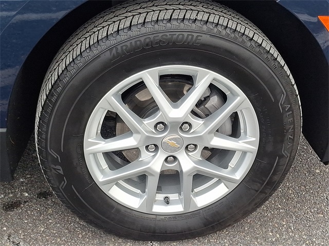 used 2023 Chevrolet Equinox car, priced at $23,550