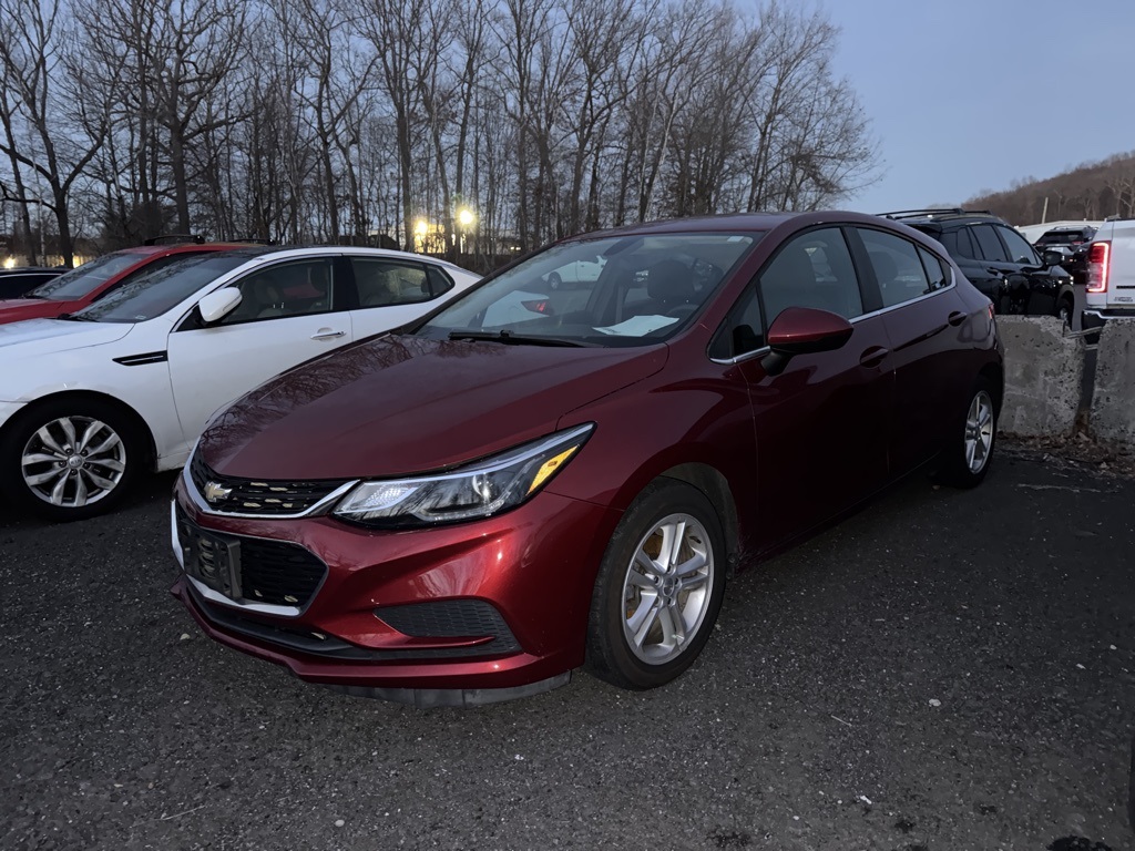 2017 Chevrolet Cruze LT's photo