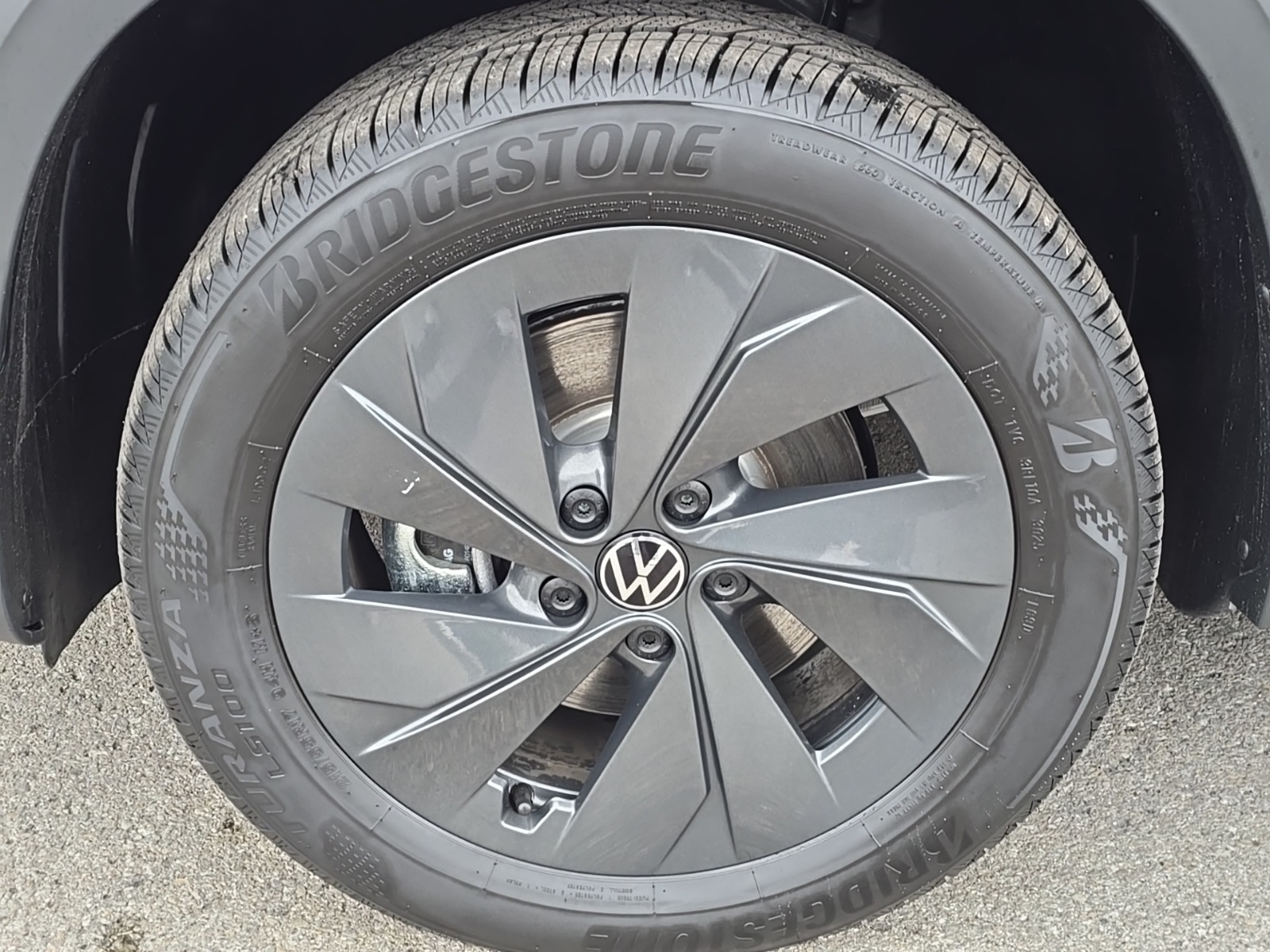 new 2026 Volkswagen Taos car, priced at $27,177