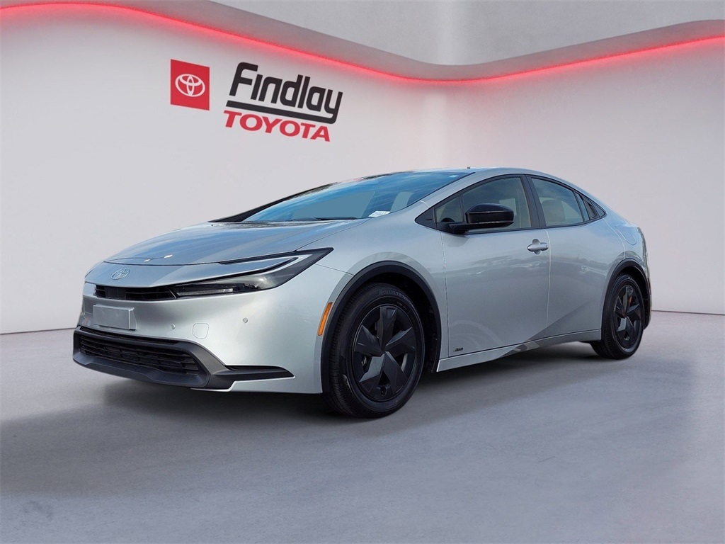 2024 Toyota Prius LE's photo