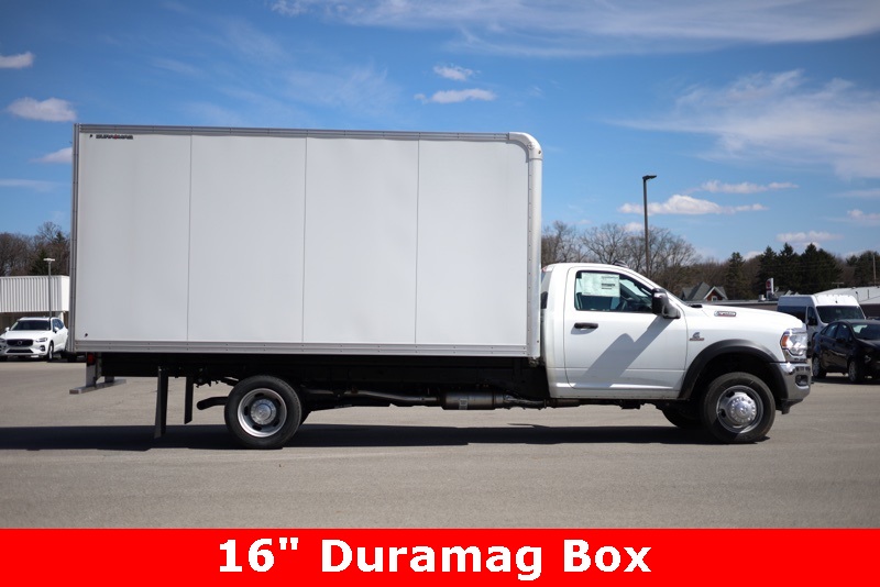 2024 Ram 5500 Tradesman photo 2