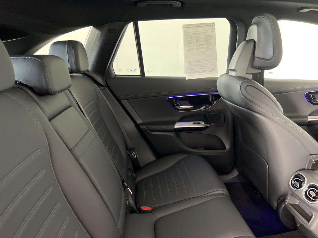 2025 Mercedes Benz GLC 300 4MATIC photo 12