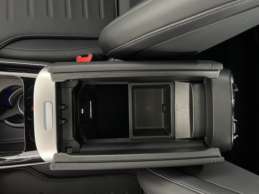 2025 Mercedes Benz GLC 300 4MATIC photo 9