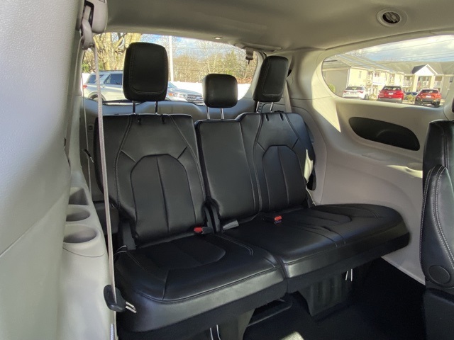 used 2024 Chrysler Pacifica car, priced at $25,741