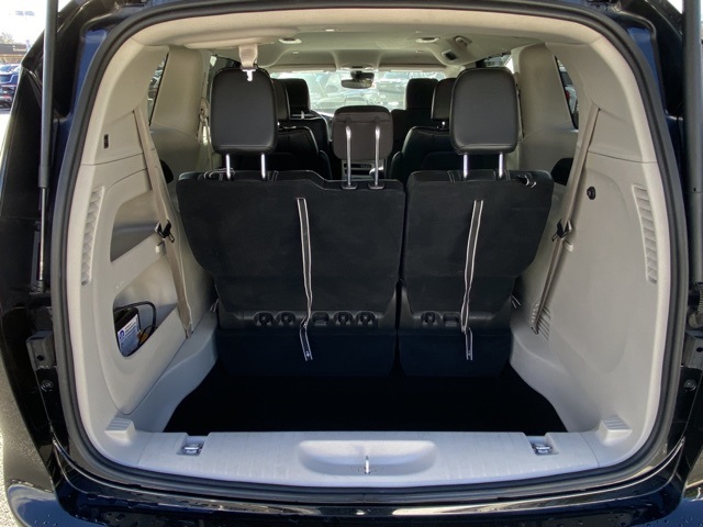 used 2024 Chrysler Pacifica car, priced at $25,741