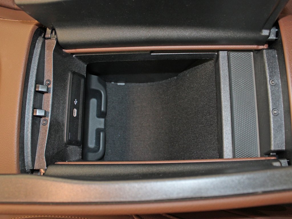 used 2024 Mercedes-Benz GLE car, priced at $51,989