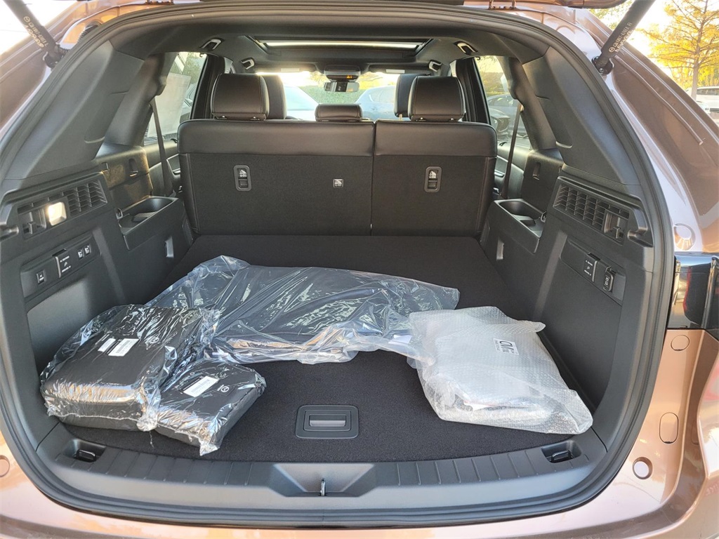 new 2025 Mazda CX-70 PHEV car, priced at $56,040