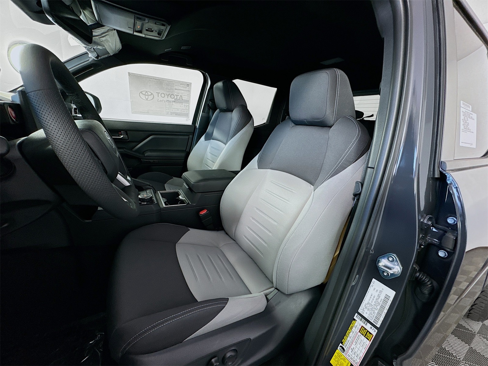 2025 Toyota Tacoma TRD Off-Road Double Cab photo 11