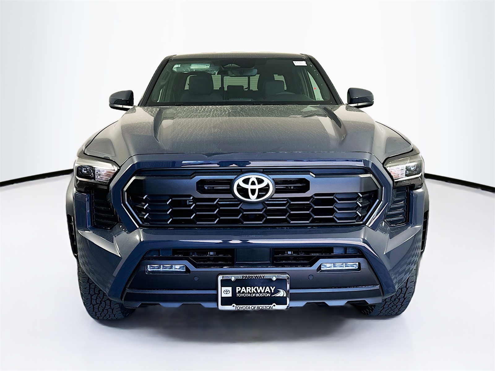 2025 Toyota Tacoma TRD Off-Road Double Cab photo 2
