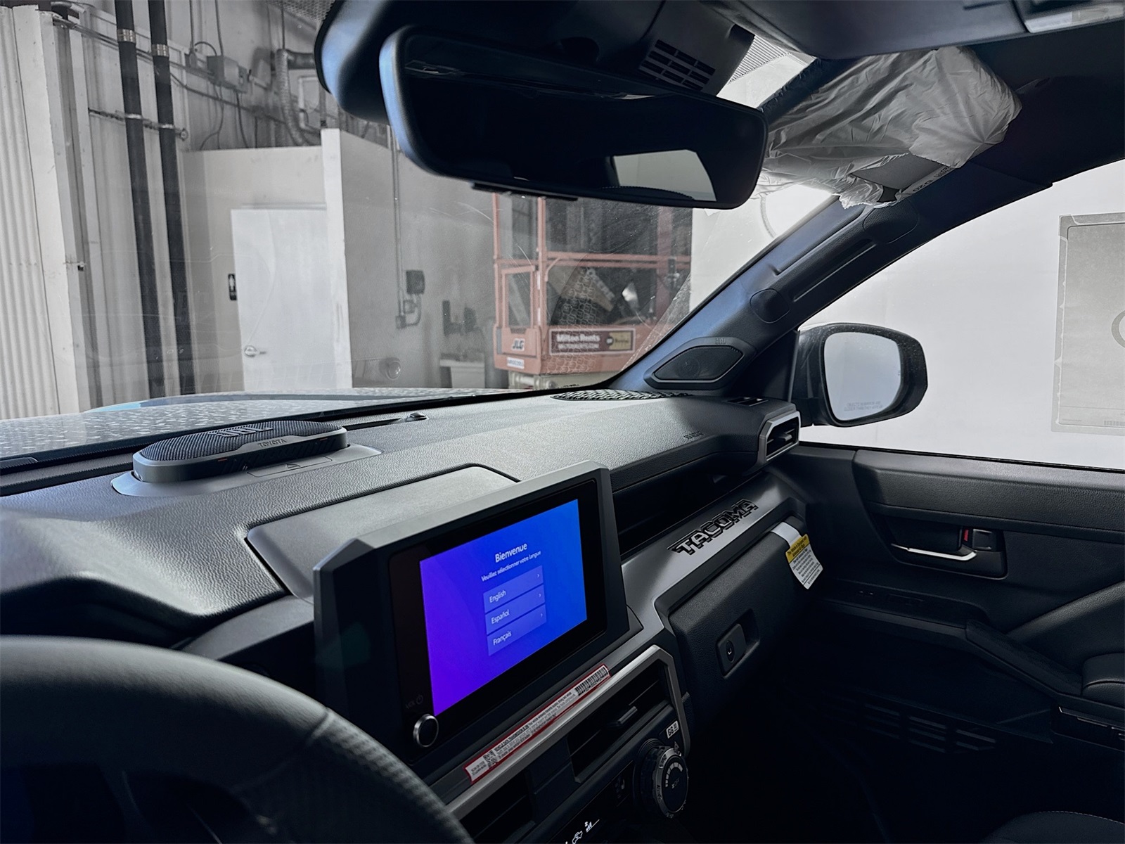 2025 Toyota Tacoma TRD Off-Road Double Cab photo 6