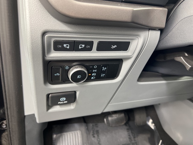 2024 Ford F-150 XLT photo 5