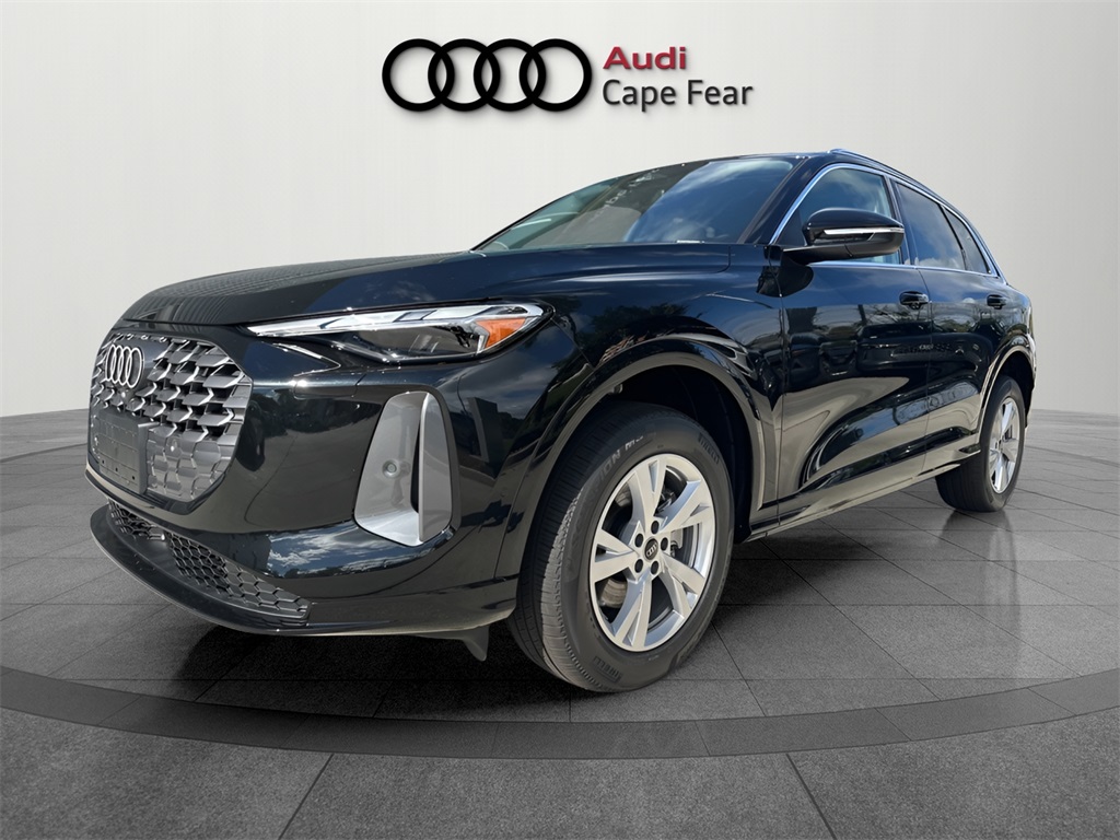 2025 Audi Q5 quattro Premium TFSI