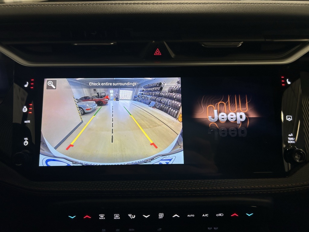 new 2026 Jeep Cherokee car, priced at $44,995