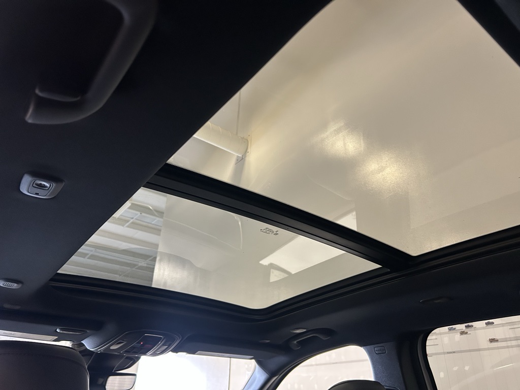 new 2026 Jeep Cherokee car, priced at $44,995