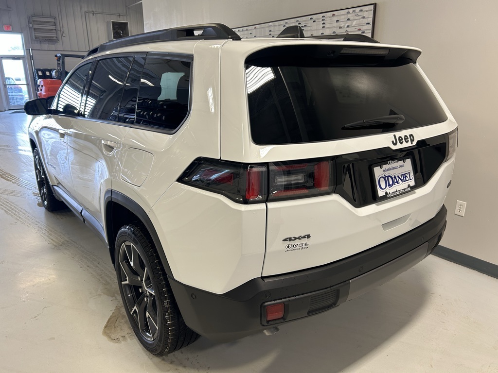 new 2026 Jeep Cherokee car, priced at $44,995