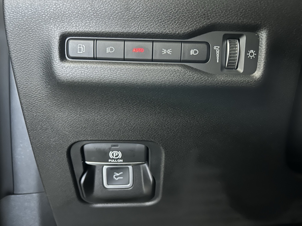 new 2026 Jeep Cherokee car, priced at $44,995