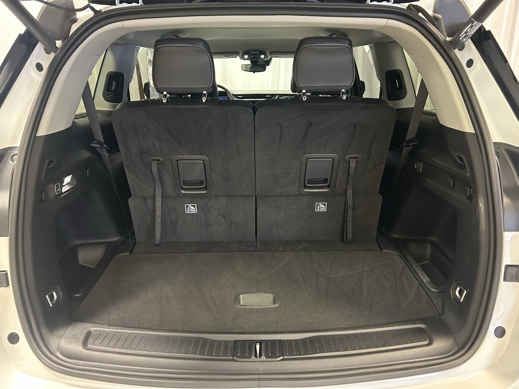 used 2024 Jeep Grand Cherokee L car, priced at $36,993