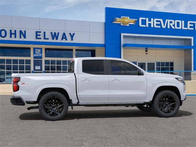 2025 Chevrolet Colorado Z71 photo 2