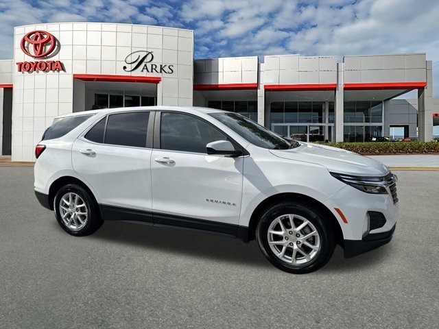 2024 Chevrolet Equinox LT's photo