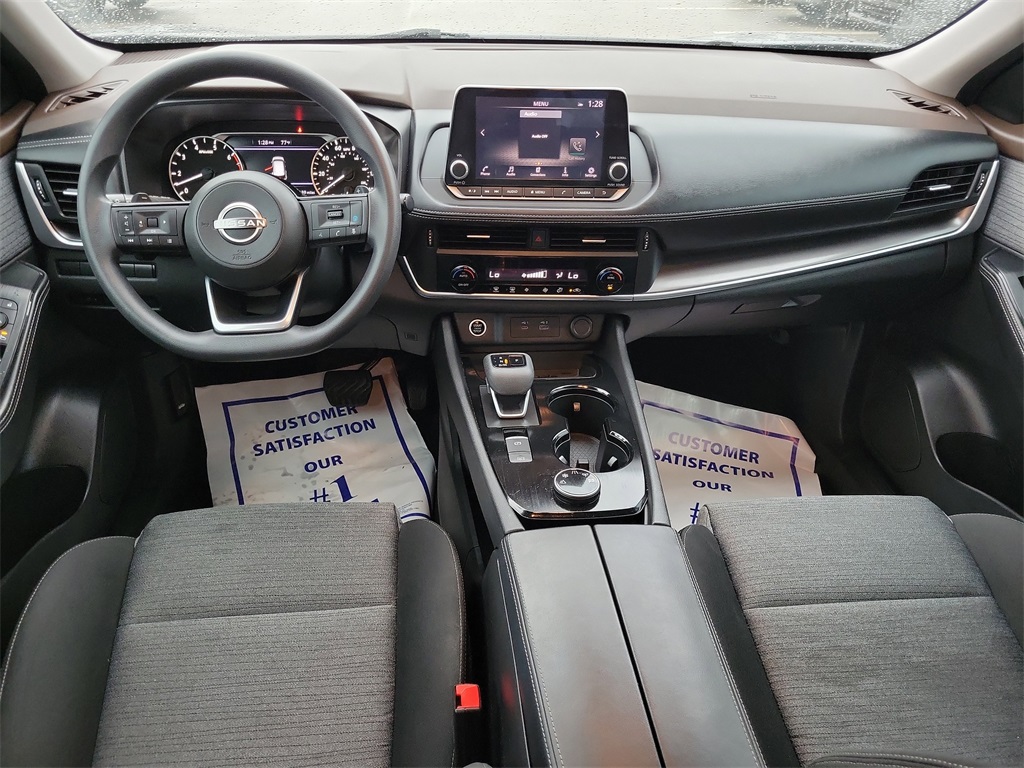 2023 Gun Metallic Nissan Rogue SV AWD SUV