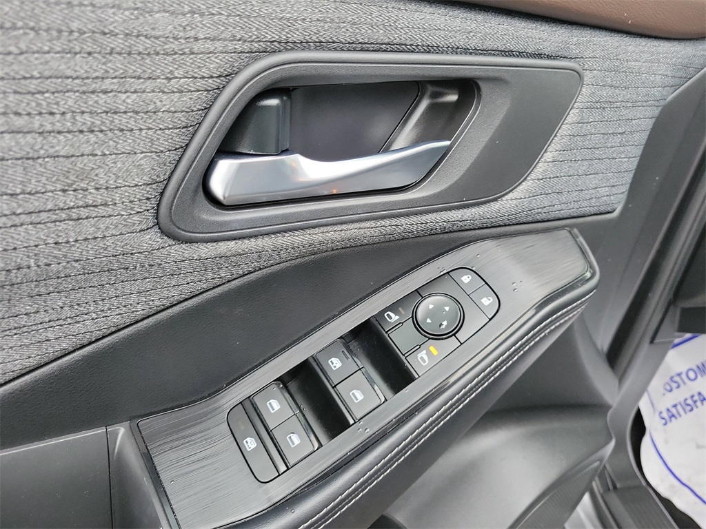 2023 Gun Metallic Nissan Rogue SV AWD SUV