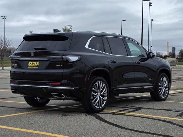 2026 Buick Enclave Avenir photo 2